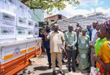 PFAG eulogizes agric Minister as the Association distributes the 40,000 bags of fertilizers to its members.